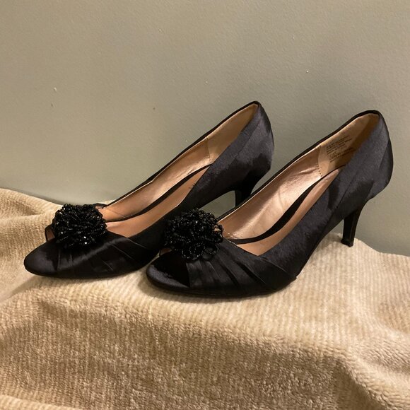 Mootsies Tootsies Dress Heels Formal Open Toe Shoe - Size 9.5 - Picture 3 of 5